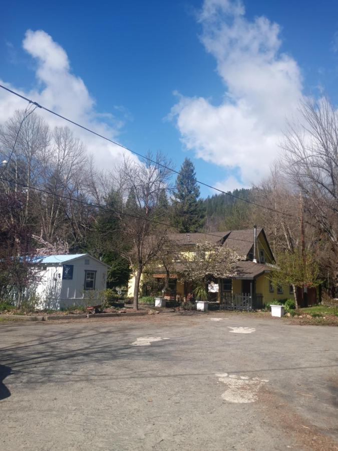 Bigfoot Rv & Cabins Park Happy Camp Exterior foto